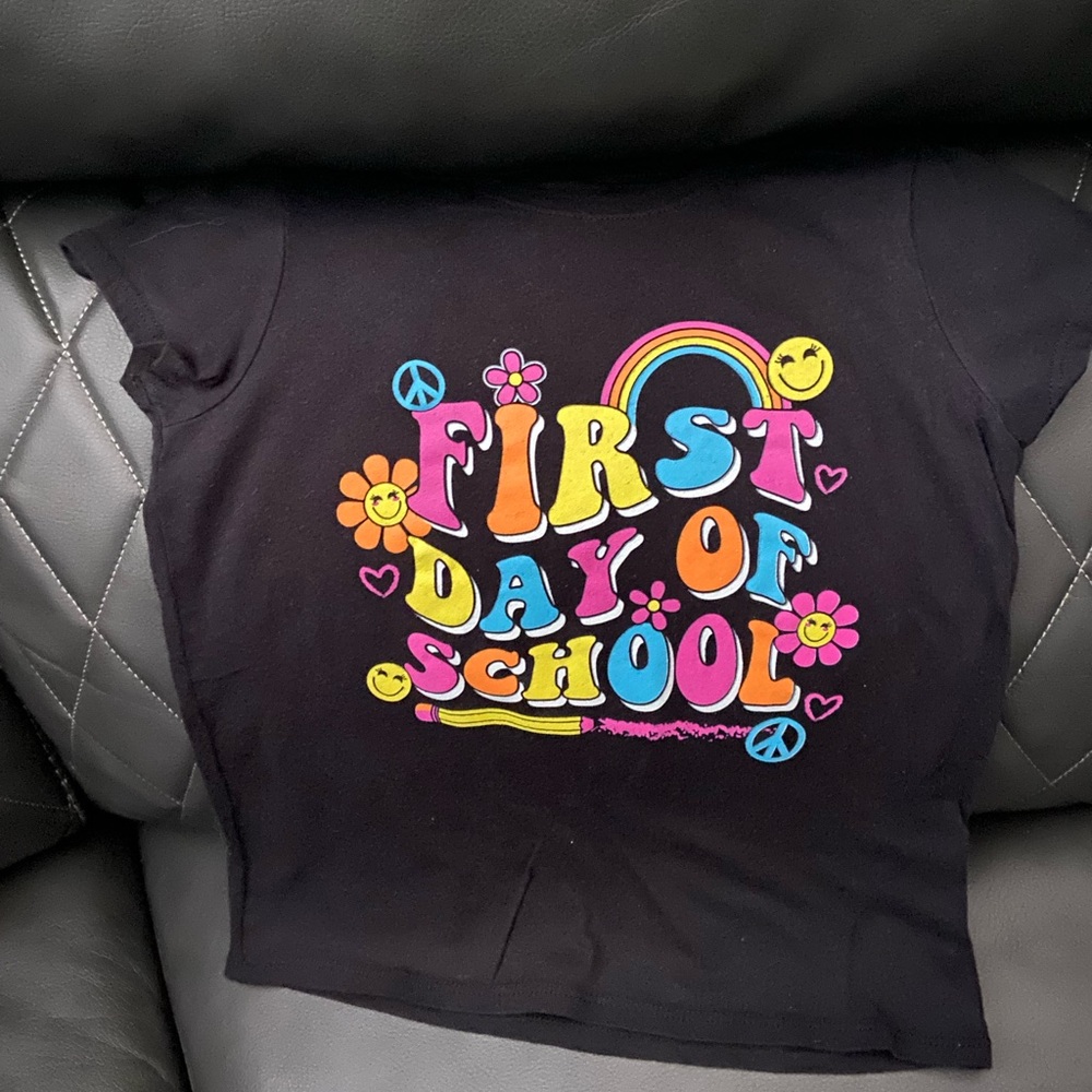 Children’s place tee